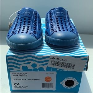 NIB Native infant shoes